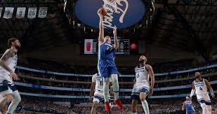 前六卡位战！巴特勒 24 分库里 14+5+5 勇士6人上双大胜开拓者 17分