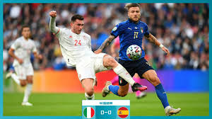 自摆乌龙！维卡里奥将球扑到斯彭斯身上反弹破门，狼队2-0